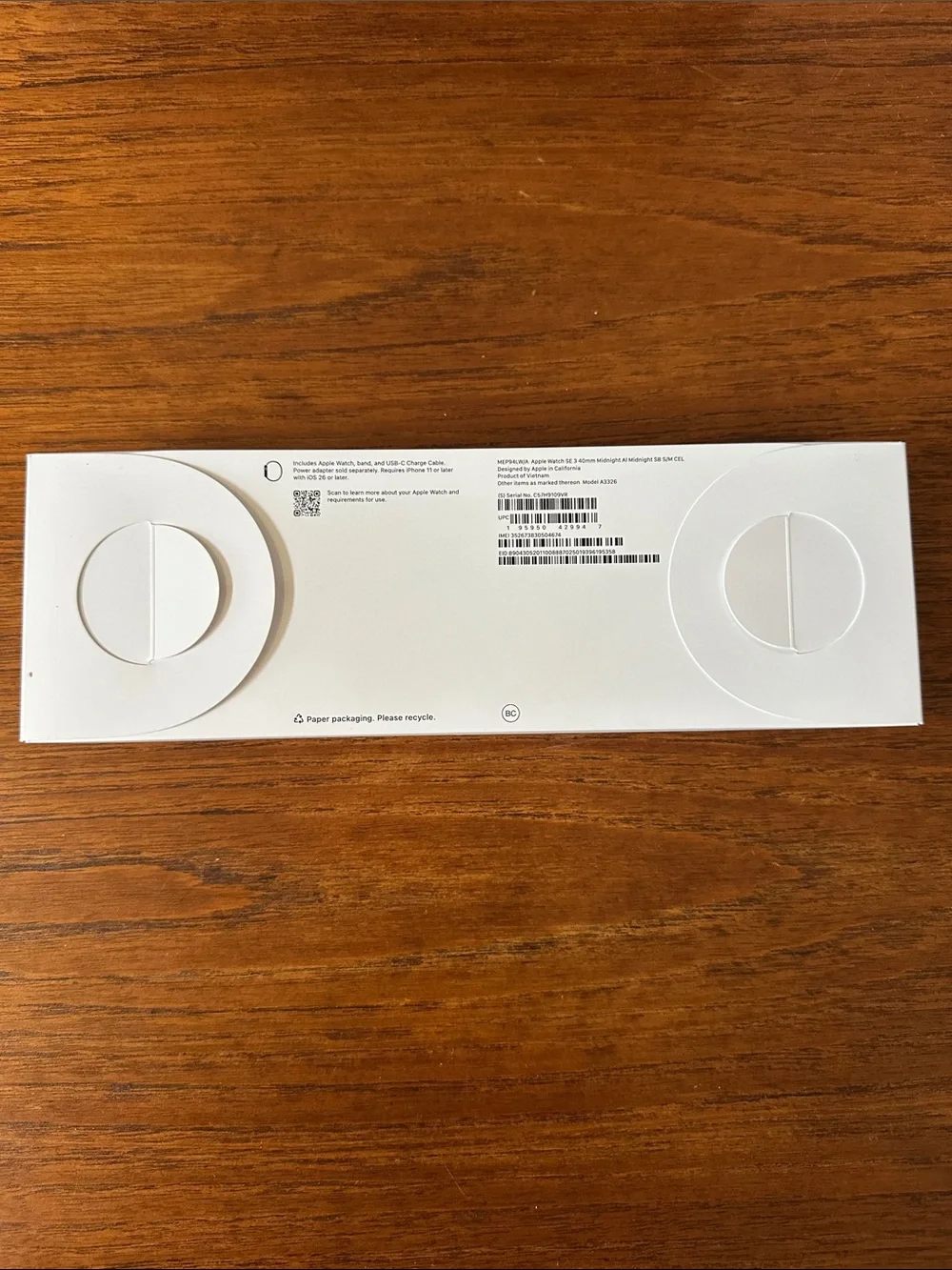 NIB Apple Watch SE 3 40mm Midnight AI Midnight with Space Black Sport Band - Picture 2 of 5